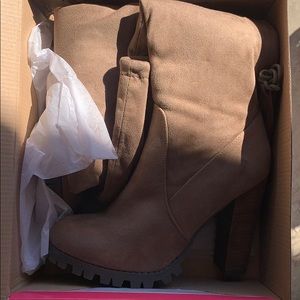 Brand NEW Knee High Boots